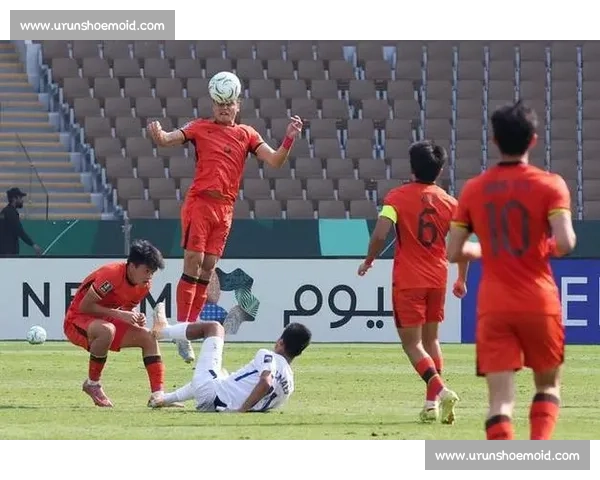 韩国对阵中国精彩直播：两国足球激战正酣 谁将笑到最后